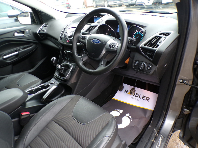 Ford Kuga TDCi Titanium - U1824