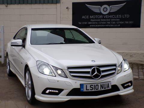 Mercedes-Benz E Class S500 5.0 4dr Saloon AUTOMATIC Petrol