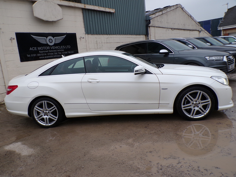 Mercedes-Benz E Class E350 CGI V6 BlueEfficiency Sport - U1827