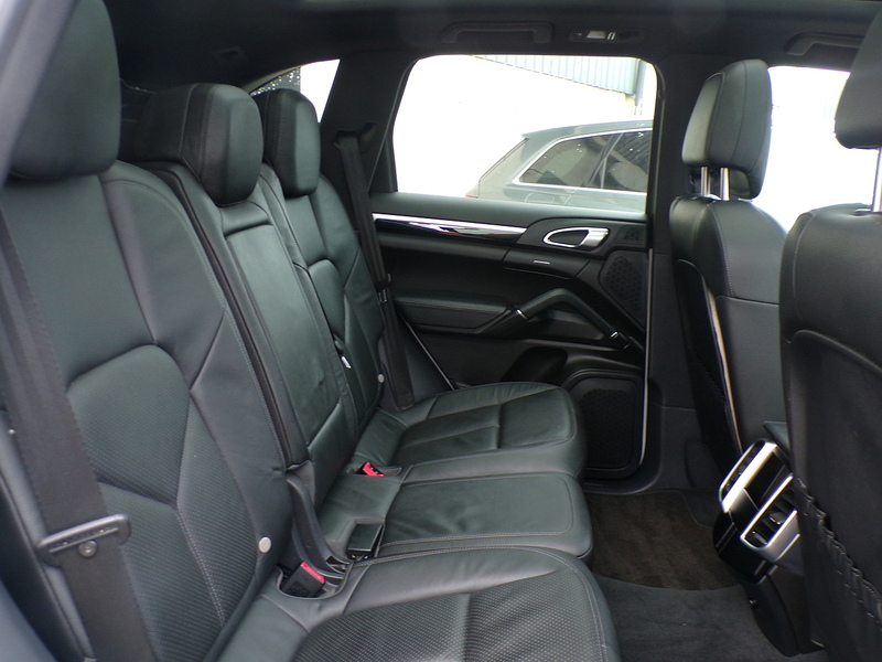 Porsche Cayenne TD V6 - U1828