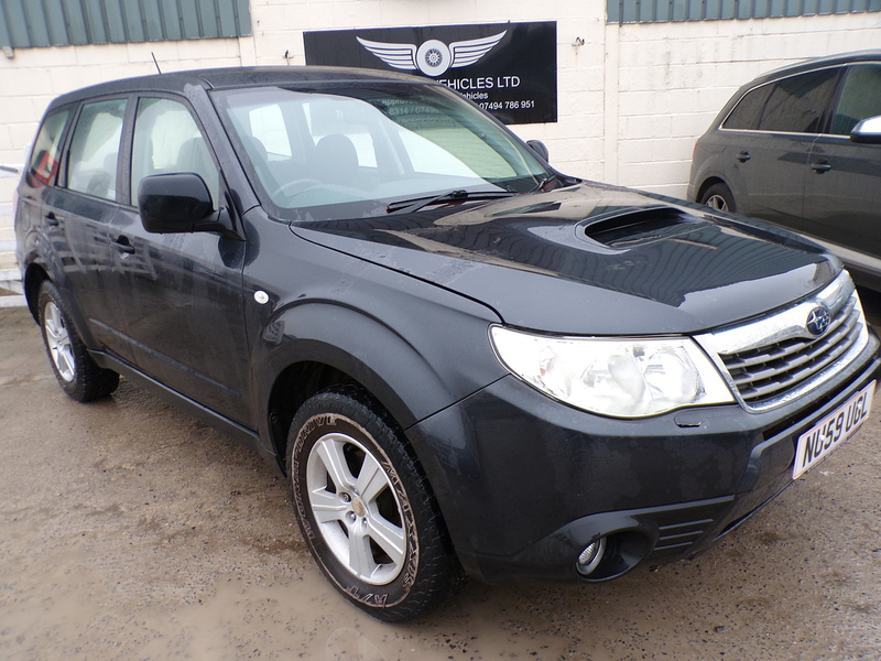 Subaru Forester D X - U1829