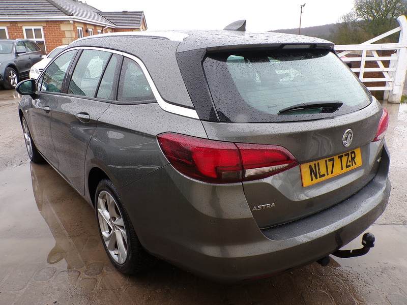Vauxhall Astra CDTi SRi Nav - U1830