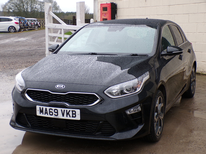 Kia Ceed T-GDi 3 - U1833
