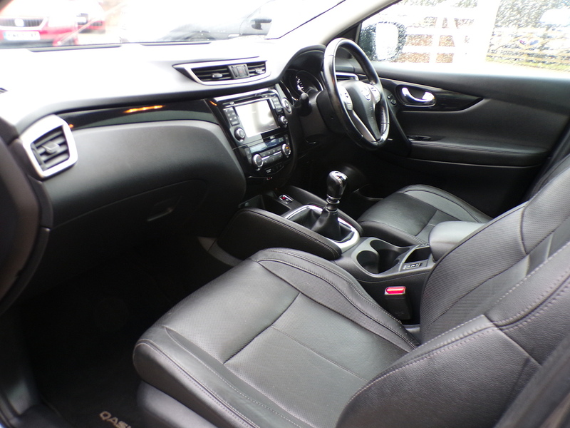 Nissan Qashqai dCi Tekna - U1836