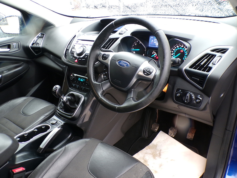 Ford Kuga TDCi Titanium - U1838