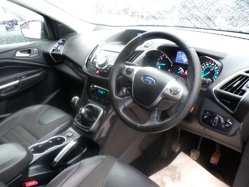 Ford Kuga TDCi Titanium - U1838