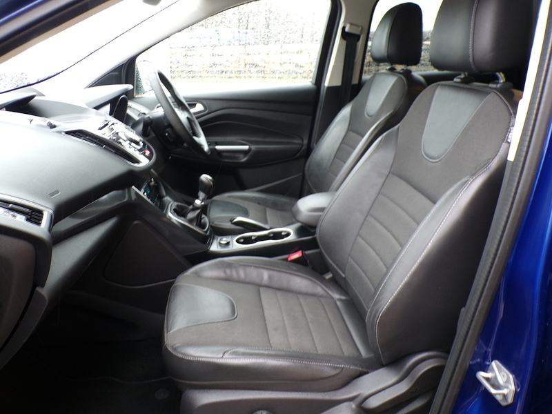 Ford Kuga TDCi Titanium - U1838