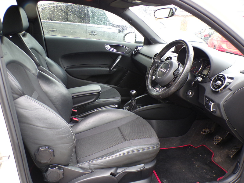 Audi A1 TDI S line - U1840