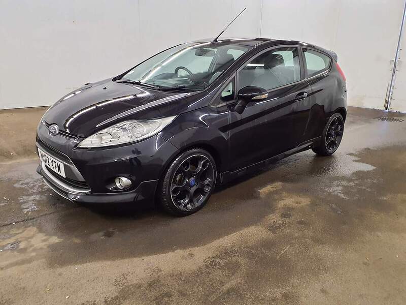 Ford Fiesta Metal - U1846