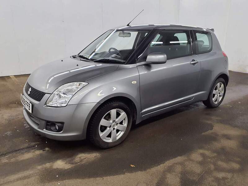 Suzuki Swift GLX - U1848