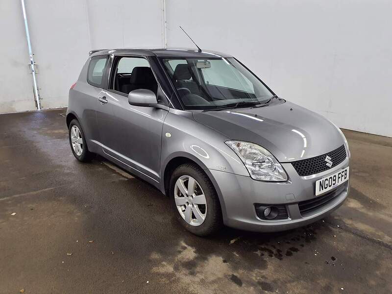 Suzuki Swift GLX - U1848