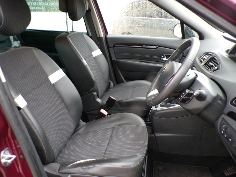 Renault Scenic dCi Dynamique TomTom - U1849