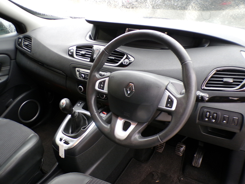 Renault Scenic dCi Dynamique TomTom - U1849