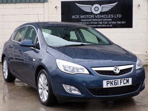Vauxhall Astra 1.6 CDTi SRi Nav Sports Tourer 5dr Diesel Auto Euro 6 (136 ps)
