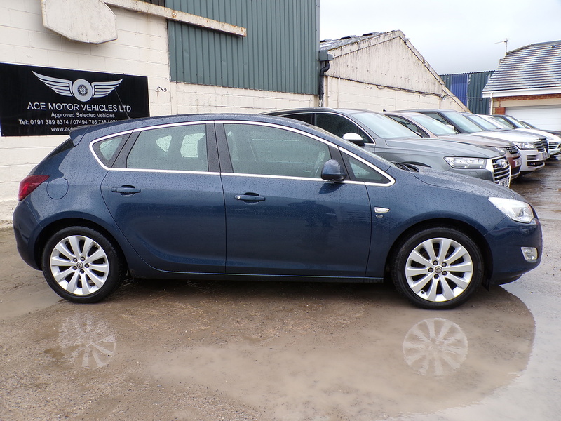 Vauxhall Astra Elite - U1850