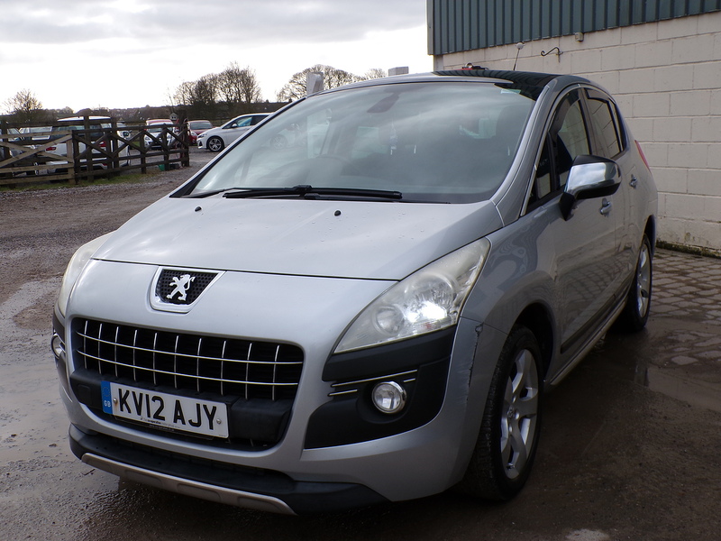 Peugeot 3008 HDi Exclusive - U1868