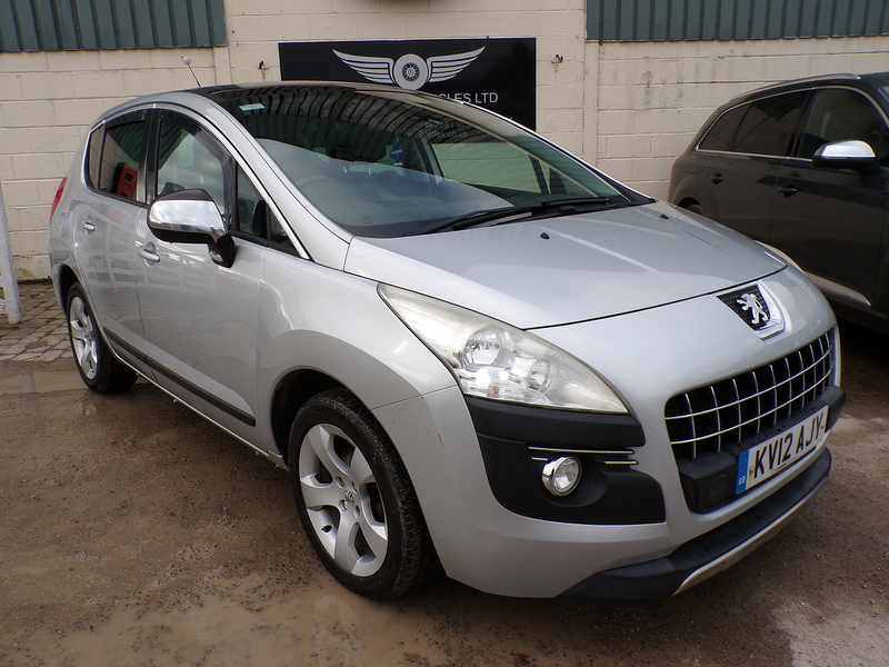 Peugeot 3008 HDi Exclusive - U1868