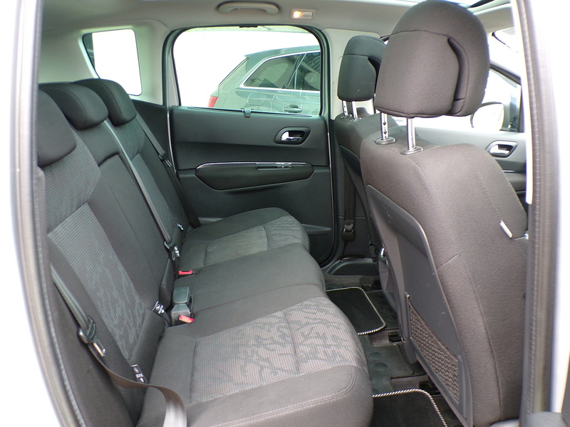 Peugeot 3008 HDi Exclusive - U1868