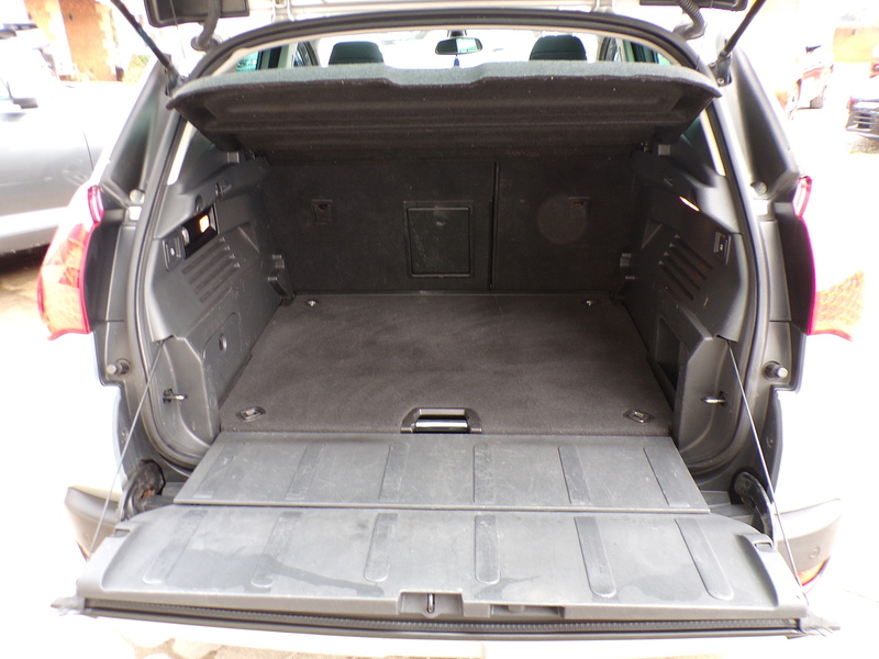 Peugeot 3008 HDi Exclusive - U1868