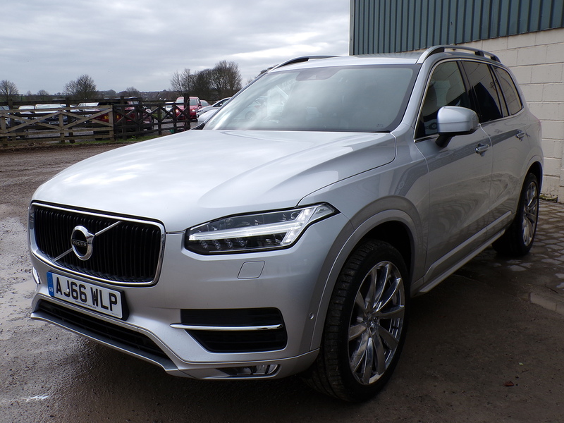 Volvo XC90 D5 PowerPulse Momentum - U1869