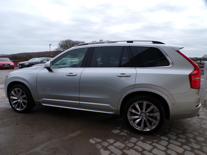 Volvo XC90 D5 PowerPulse Momentum - U1869