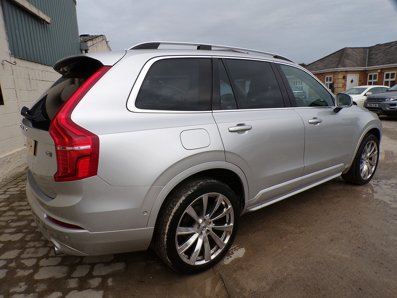 Volvo XC90 D5 PowerPulse Momentum - U1869