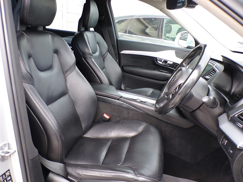 Volvo XC90 D5 PowerPulse Momentum - U1869