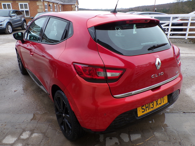 Renault Clio dCi Dynamique S MediaNav - U1870