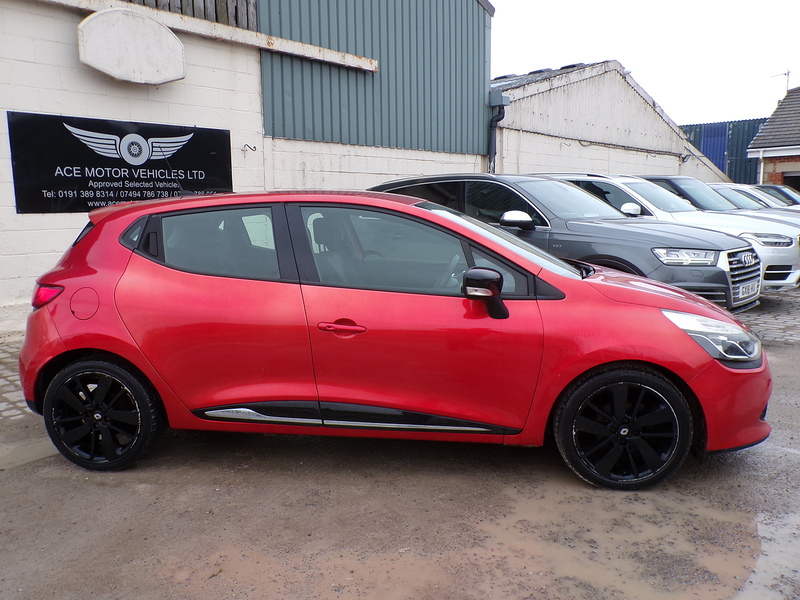 Renault Clio dCi Dynamique S MediaNav - U1870