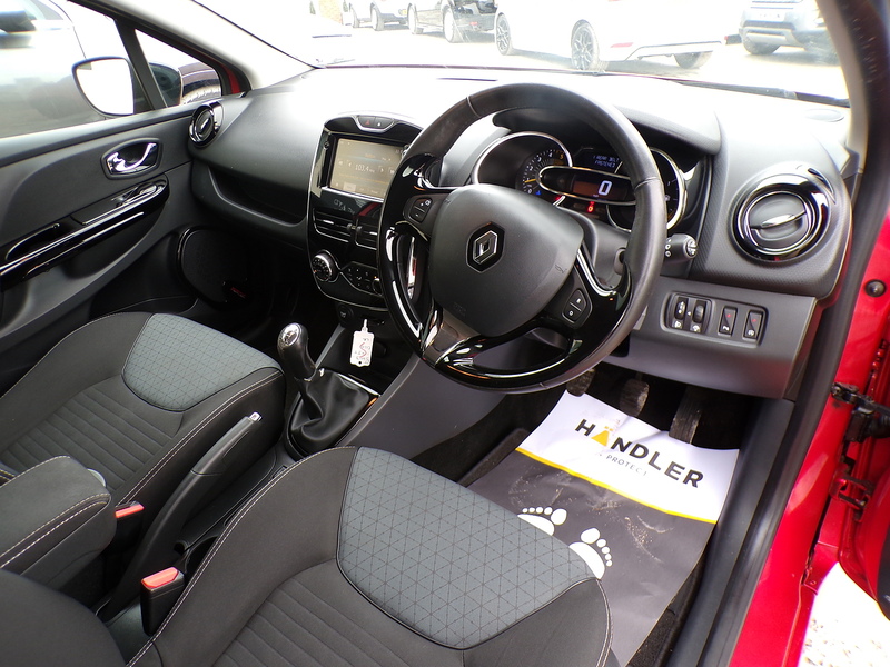 Renault Clio dCi Dynamique S MediaNav - U1870