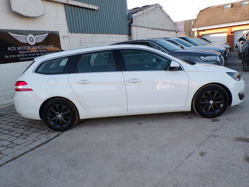 Peugeot 308 SW BlueHDi Allure - U1874