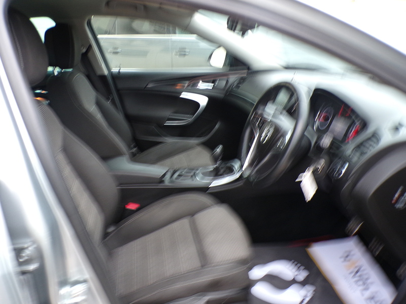 Vauxhall Insignia CDTi ecoFLEX SRi - U1890