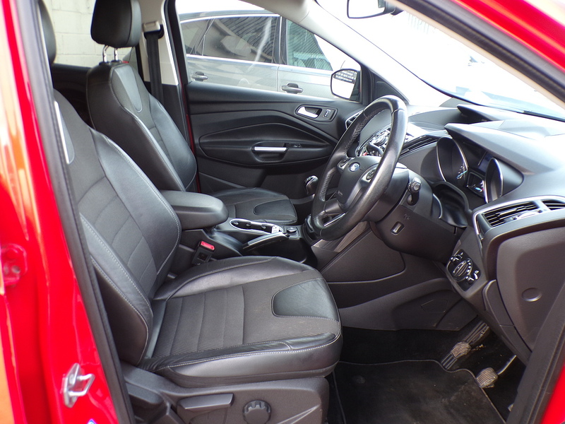 Ford Kuga TDCi Titanium - U1891