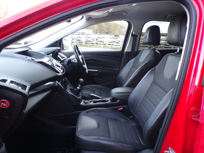 Ford Kuga TDCi Titanium - U1891