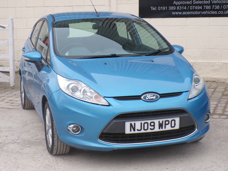 Ford Fiesta Zetec - U1894