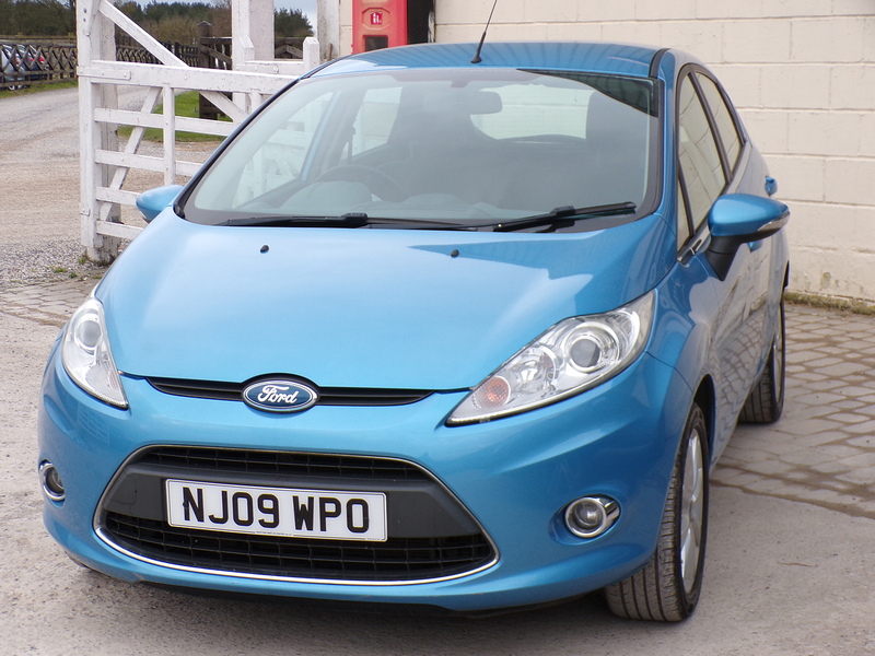 Ford Fiesta Zetec - U1894
