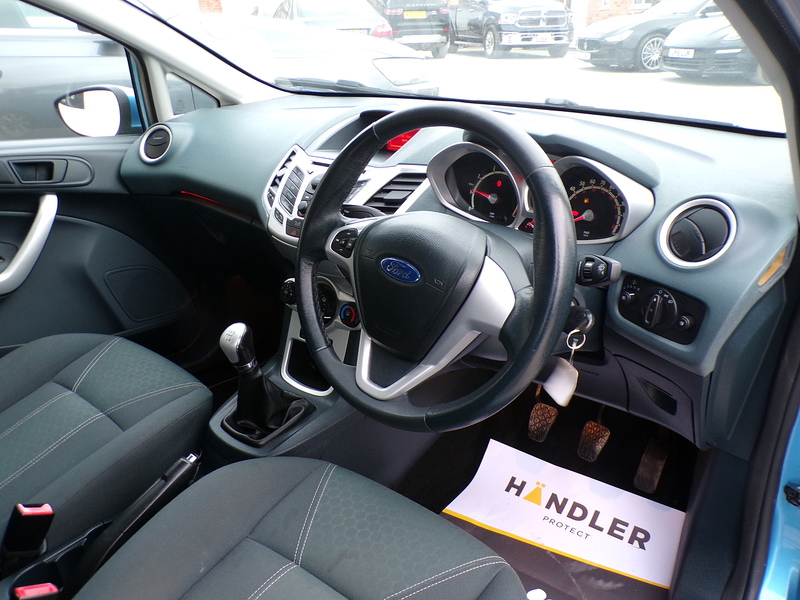 Ford Fiesta Zetec - U1894