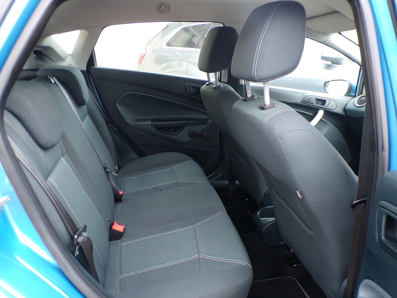 Ford Fiesta Zetec - U1894