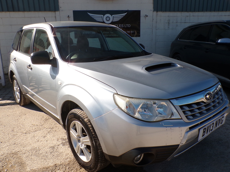 Subaru Forester D X - U1898