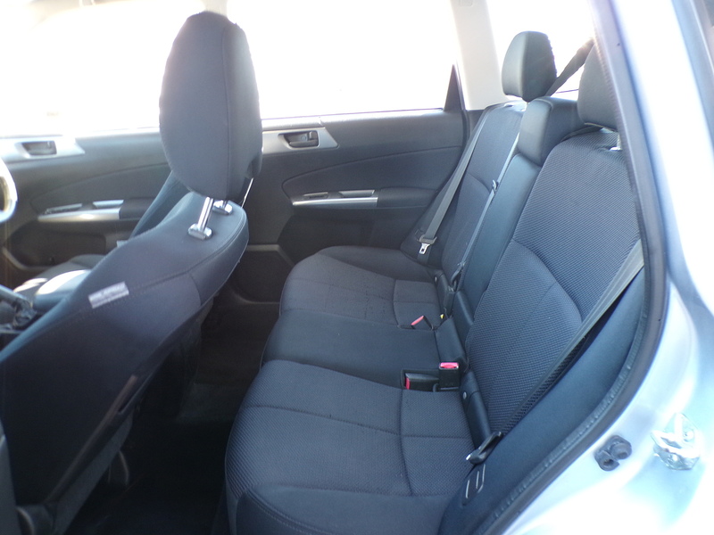 Subaru Forester D X - U1898