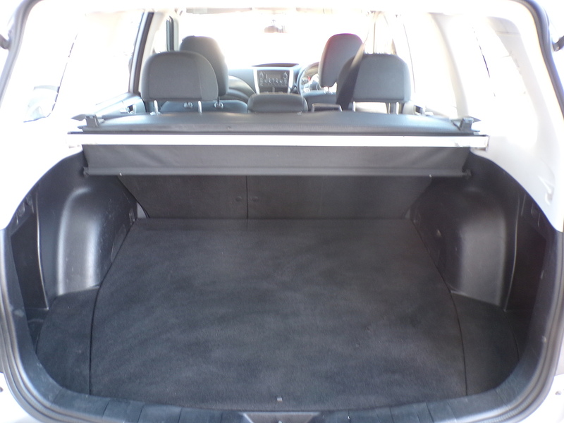 Subaru Forester D X - U1898