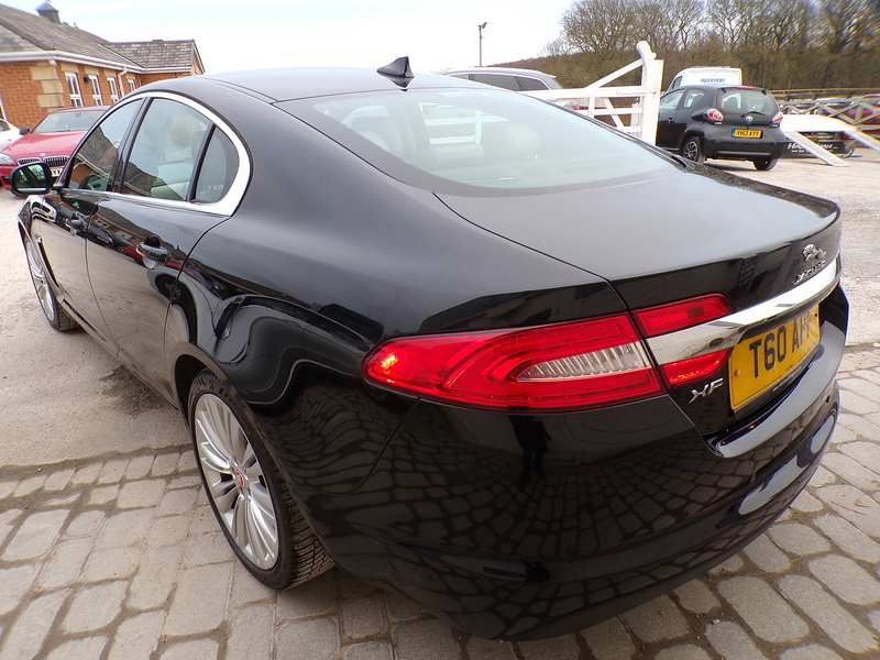 Jaguar XF d Portfolio - U1899