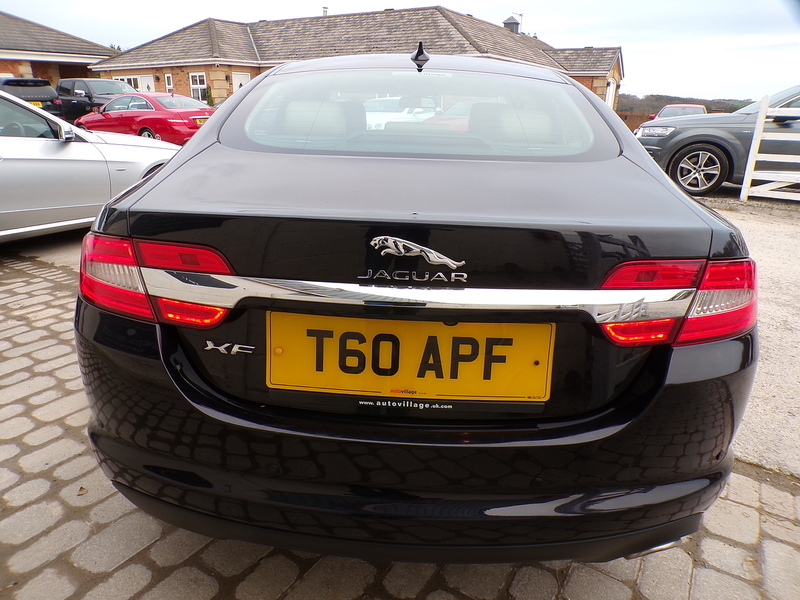 Jaguar XF d Portfolio - U1899
