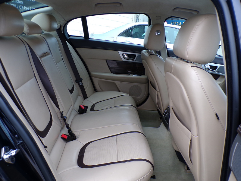 Jaguar XF d Portfolio - U1899