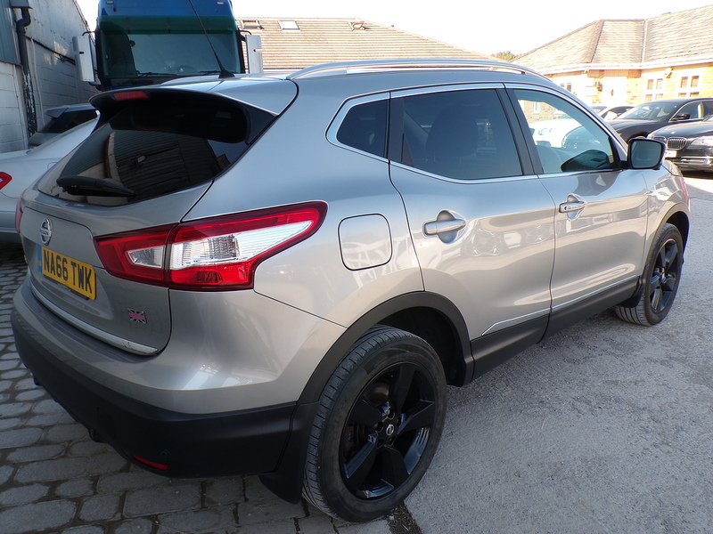 Nissan Qashqai dCi N-Connecta - U1901