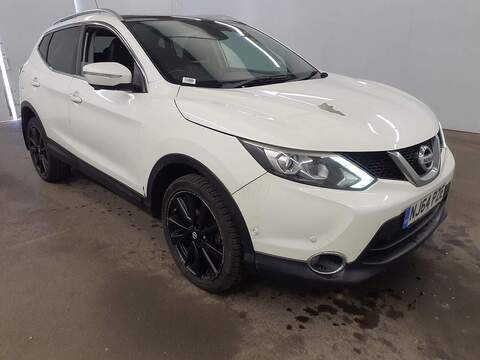 Nissan Qashqai 2.0 TDI Adventure SUV 5dr Diesel Manual 4WD Euro 5 (140 ps)