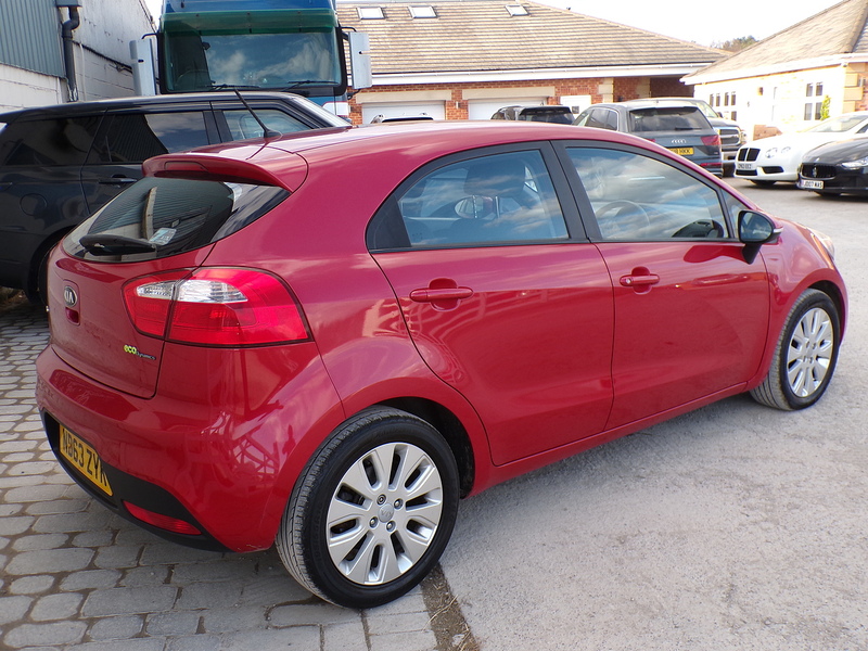 Kia Rio 2 - U1907