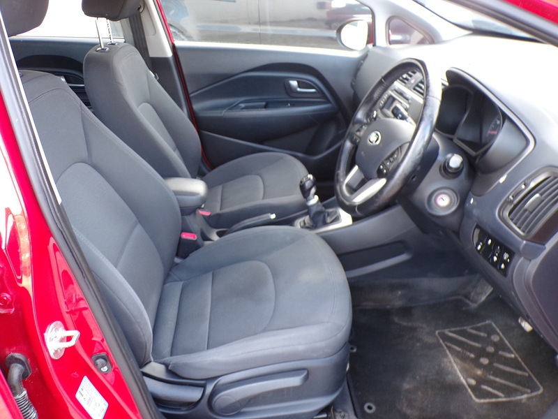 Kia Rio 2 - U1907