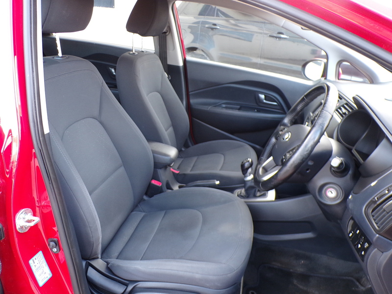 Kia Rio 2 - U1907