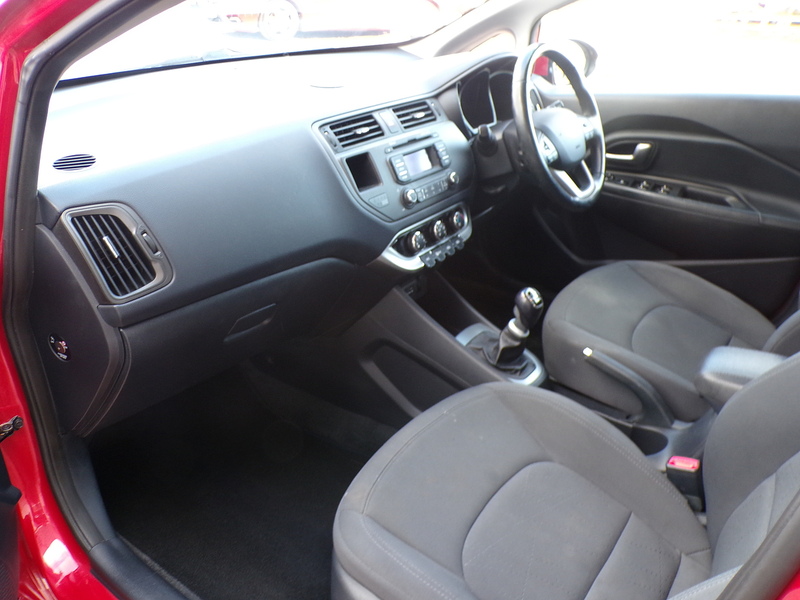 Kia Rio 2 - U1907